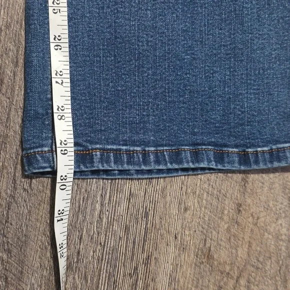 Levi's 512 Women's Size 8M Perfectly Slimming Bootcut Jeans Stretch - Picture 5 of 8